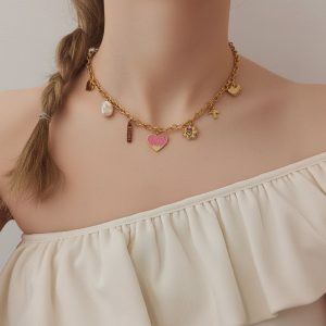 Κολιέ με charms καρδιά