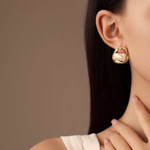 Ατσάλινα Σκουλαρίκια με Μαργαριταρένα Πέτρα - ΧρυσόB3103A