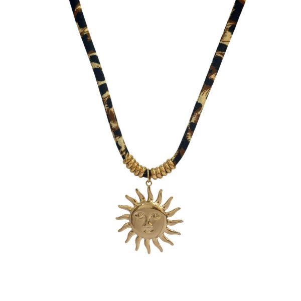 Ατσάλινο κολιέ με ήλιο σε leopard κορδόνι Stainless steel necklace with sun pendant on leopard cordA70005