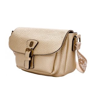 ΓΥΝΑΙΚΕΙΕΣ ΤΣΑΝΤΕΣ