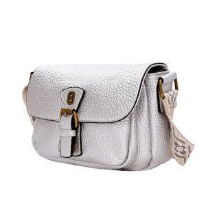 ΓΥΝΑΙΚΕΙΕΣ ΤΣΑΝΤΕΣ