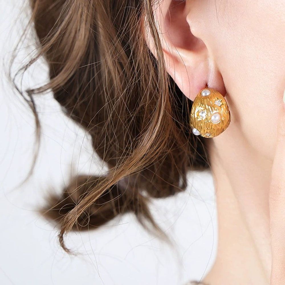 Ατσάλινα Σκουλαρίκια με Πέρλες & Ανάγλυτη Υφή Ατσάλινα Σκουλαρίκια με Πέρλες & Ανάγλυτη ΥφήX00409