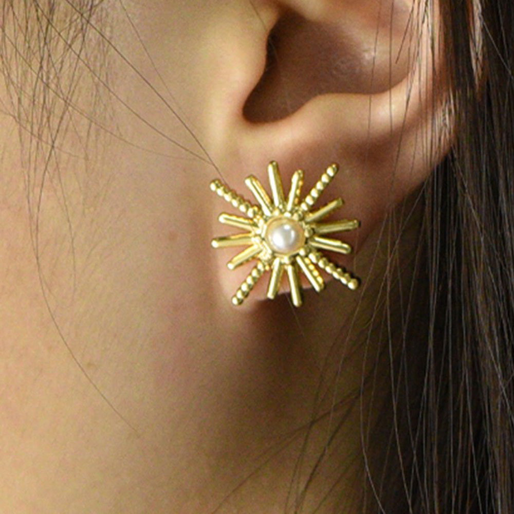 Σκουλαρίκια Ατσάλι Ήλιος με Πέρλα - Χρυσό Σκουλαρίκια Ατσάλι Ήλιος με Πέρλα - ΧρυσόA1230A
