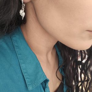 Ατσάλινα Σκουλαρίκια Κρίκοι Με Κρεμαστό Κοχύλι Και Πέρλα - ΑσημίΑ3571Β