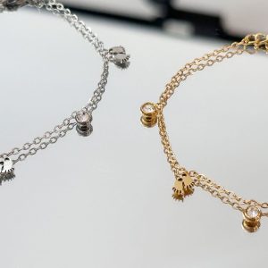 Ατσάλινο Βραχιόλι με Μενταγιόν Πατουσάκι & Ζιργκόν - ΧρυσόA12187A