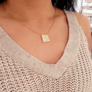 Ατσάλινο Μονόγραμμα ''S'' Με Λευκές Και Χρυσές ΧάντρεςA23017S