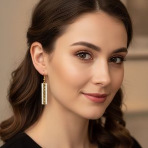 Σκουλαρίκια Ατσάλι Μακρόστενα Μαίανδρος με Στρας - ΧρυσόA2484A