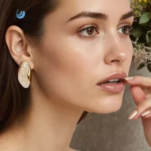 Σκουλαρίκια Καρφωτά Με Πέτρα Ημιδιάφανη - ΦούξιαΑ33090