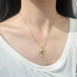 Ατσάλινο Κολιέ “Χρυσό Κοχύλι”A33073