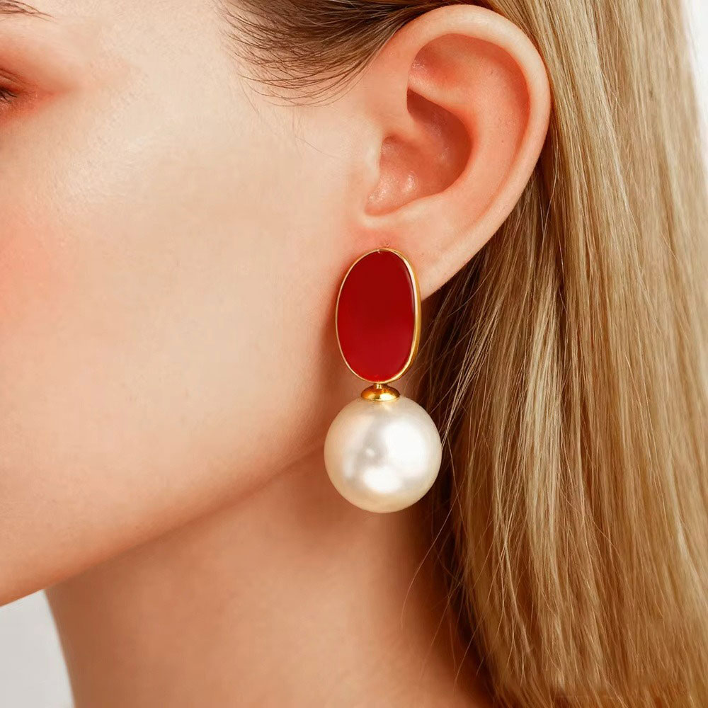 Σκουλαρίκια με Μαργαριτάρι & Επίχρυση Εμαγιέ Λεπτομέρεια - Σαμπανιζέ Σκουλαρίκια με Μαργαριτάρι & Επίχρυση Εμαγιέ Λεπτομέρεια - ΣαμπανιζέA33114