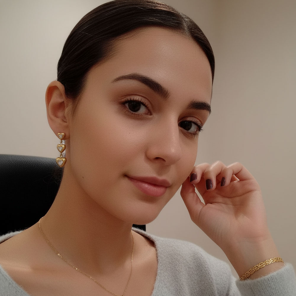 Σκουλαρίκια Καρδιές Ατσάλι Χρυσά με Λευκές Πέτρες Σκουλαρίκια Καρδιές Ατσάλι Χρυσά με Λευκές ΠέτρεςA33177