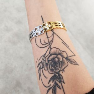 Ατσάλινη Χειροπέδα Δίχρωμη Με Λουλούδια Και Πέτρες ΖιργκόνA35018