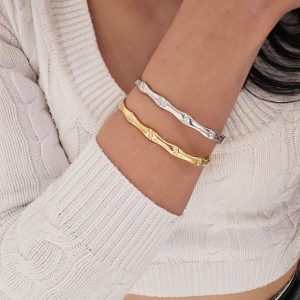 Ατσάλινη Χειροπέδα Με Πέτρες Ζιργκόν - ΧρυσόA35020