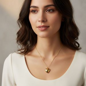 Ατσάλινο κολιέ με μενταγιόν καρδιά που ανοίγειA35143