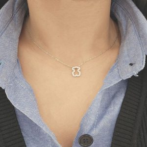 Ατσάλινο Κολιέ Με Κρεμαστό Αρκουδάκι Και Γυαλιστερές Πέτρες - ΑσημίA3590B