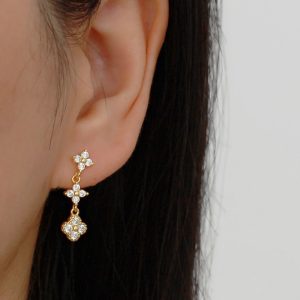 Σκουλαρίκια Κρεμαστά Ατσάλι Χρυσά με Λευκά ΖιργκόνA3798A