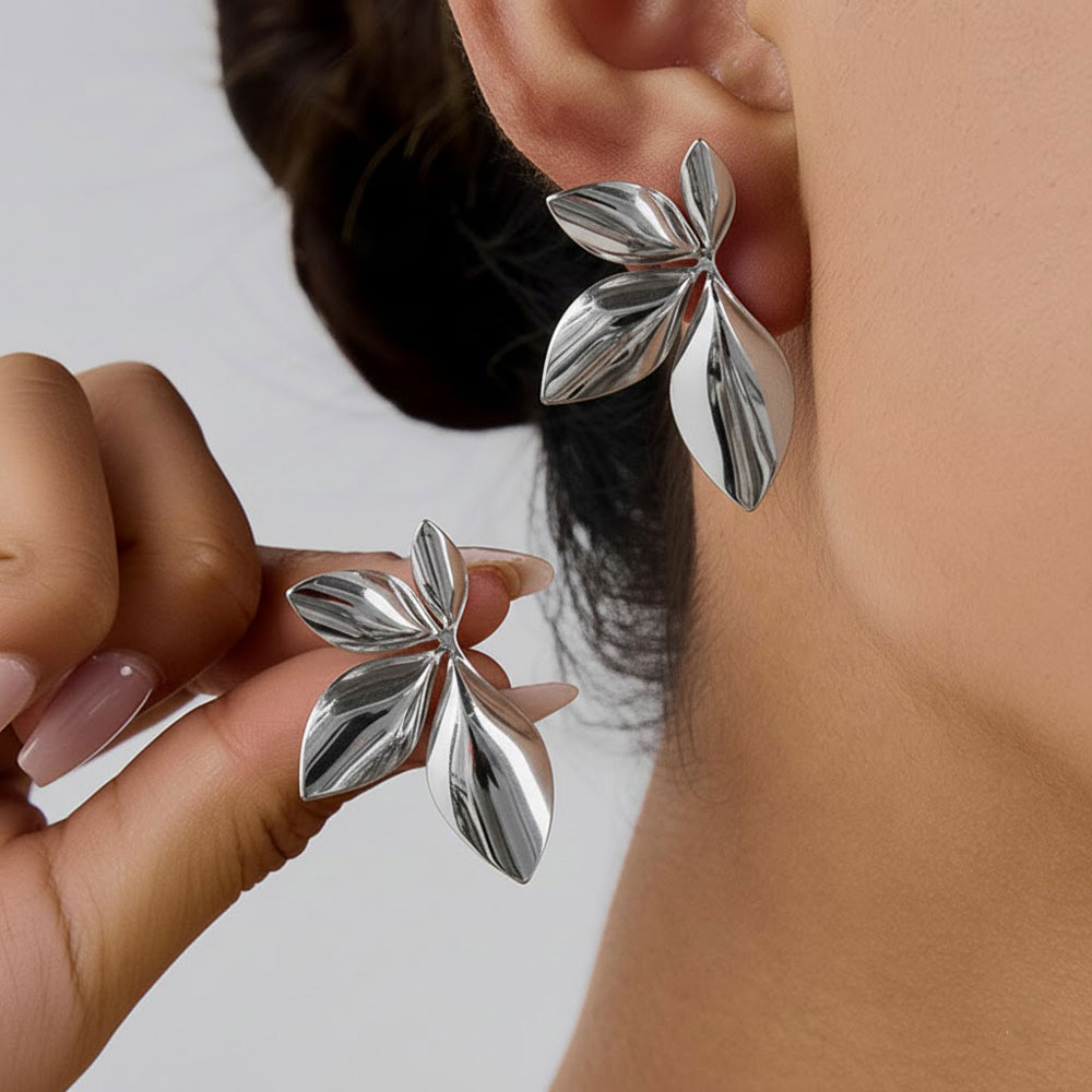 Σκουλαρίκια Ατσάλι Φύλλα Ασημί Σκουλαρίκια Ατσάλι Φύλλα ΑσημίA3983B