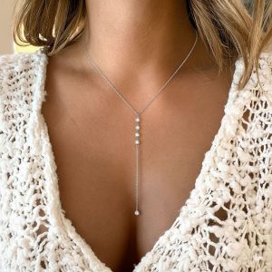 Μακρύ ατσάλινο κολιέ με ζιρκόνιαB3112