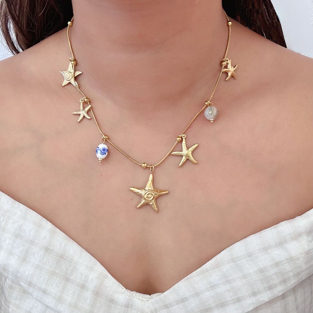 Ατσάλινο Κολιέ με Αστερίες & Πολύχρωμα Charms Ατσάλινο Κολιέ με Αστερίες & Πολύχρωμα CharmsN68