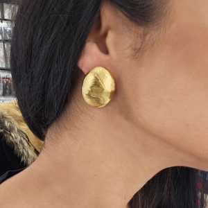 Σκουλαρίκια Ατσάλινα Καρφωτά Οβάλ Σκαλιστά - ΧρυσόX0092A