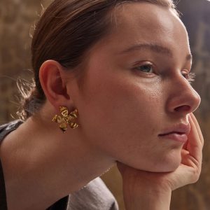 Ατσάλινα Σκουλαρίκια Λουλούδι Πέντε ΠέταλαA1211