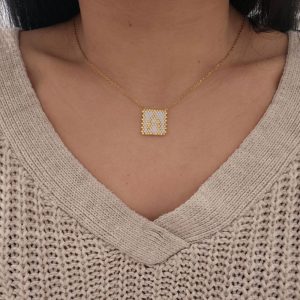 Ατσάλινο Μονόγραμμα ''Α'' Με Λευκές Και Χρυσές ΧάντρεςA23017Α