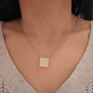 Ατσάλινο Μονόγραμμα ''H'' Με Λευκές Και Χρυσές ΧάντρεςA23017H