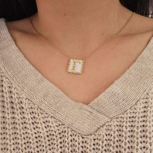 Ατσάλινο Μονόγραμμα ''Γ'' Με Λευκές Και Χρυσές ΧάντρεςA23017Γ