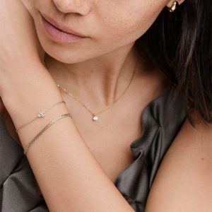 Ατσάλινο Βραχιόλι Λεπτή Αλυσίδα με Διακοσμητικές Πέτρες Χρυσό ΧρώμαA3225A