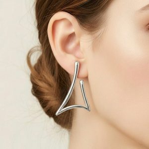 Ατσάλινα Σκουλαρίκια Γεωμετρική Γραμμή Ασημί ΧρώμαX00499B