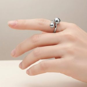 Ατσάλινο Προσαρμόσιμο Δαχτυλίδι με Σφαιρικά Στοιχεία Ασημί ΧρώμαX00505B