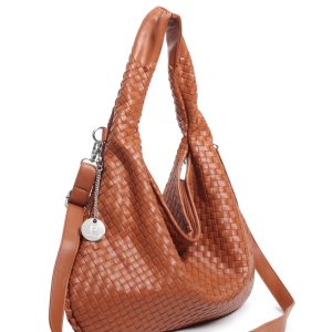 ΤΣΑΝΤΕΣ ΩΜΟΥ