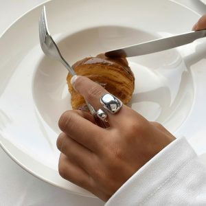 Έντονο Ατσάλινο Δαχτυλίδι με Ογκώδη Μορφή Ασημί ΧρώμαX00535B