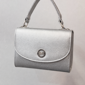 Mini τσάντα χειρός σε ασημί μεταλλική υφή